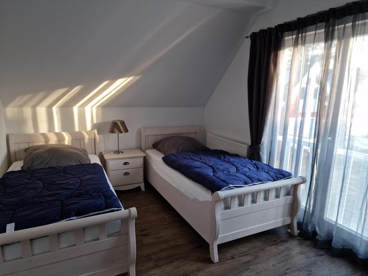 Haus Sandra Glowe Exteriör bild